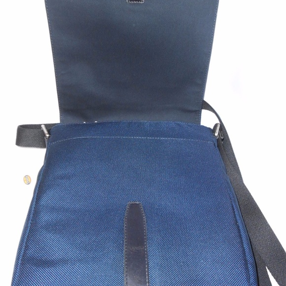 Fossil Trevor NS City Messenger Bag Navy Blue - Picture 2 of 8